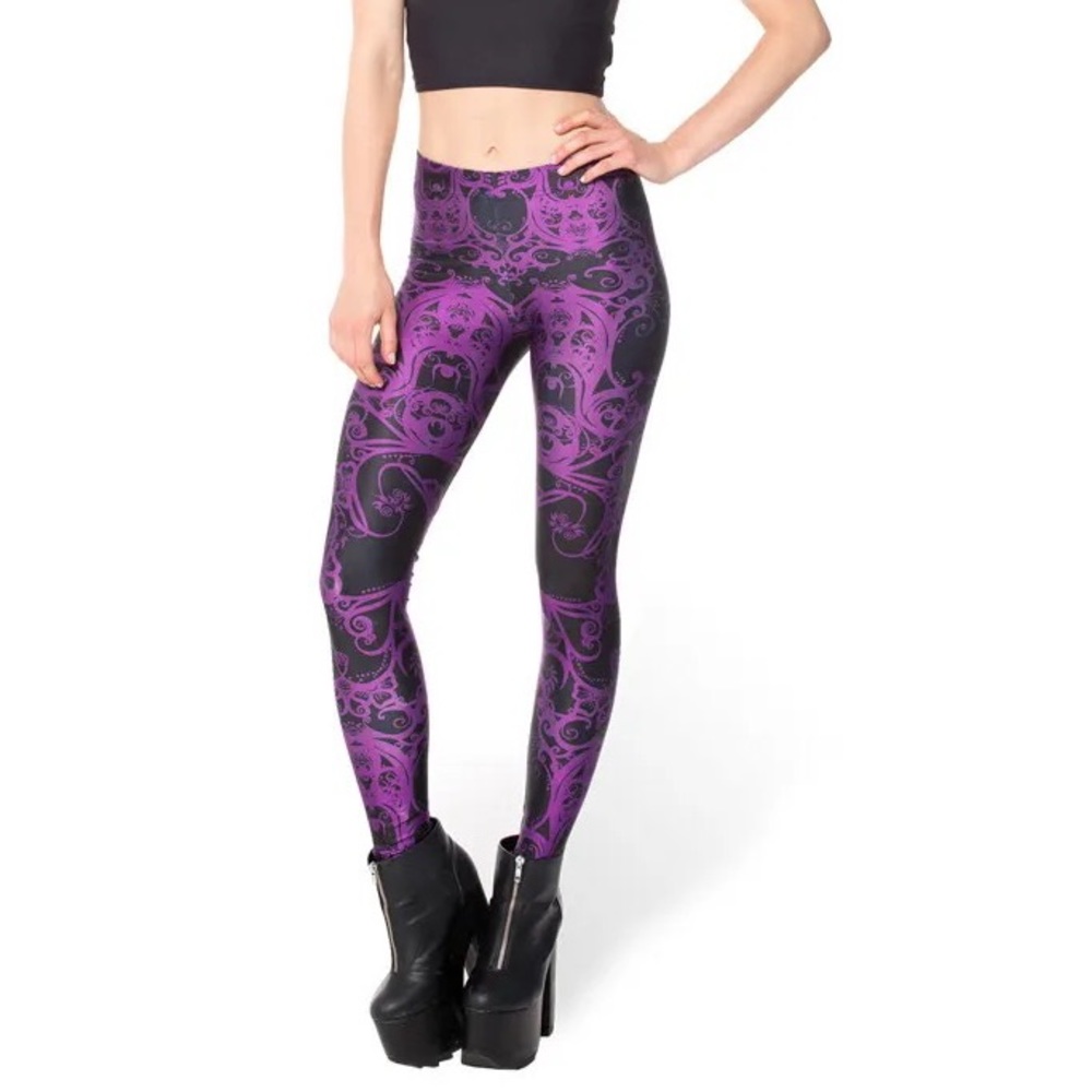 Blackmilk Clothing Plumbath 2.0 Leggings - Size M